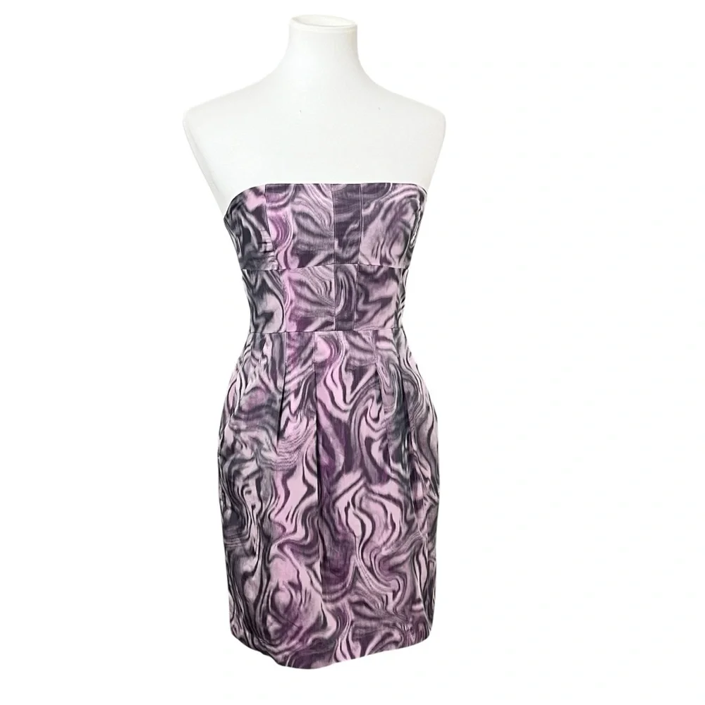 BCBG MaxAzria Strapless Mini Dress Purple Swirl Print Bodycon Size 4 Cocktail